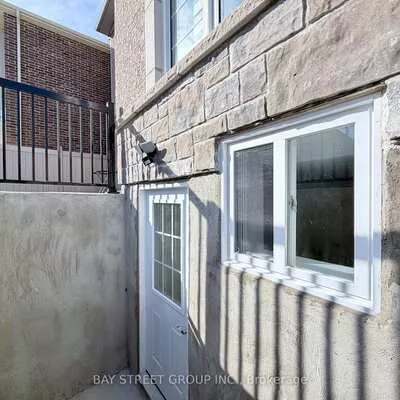 1, Kenneth Ross, Sharon, East Gwillimbury