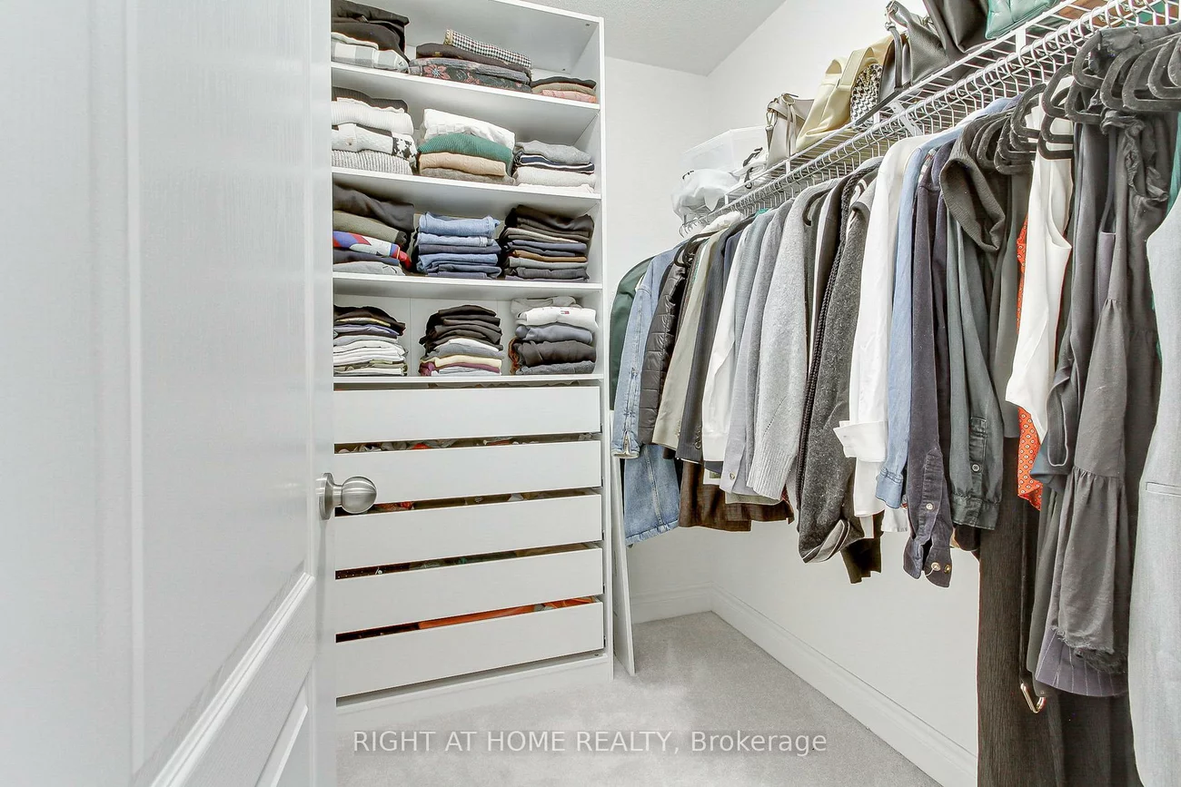 29, Pear Blossom, Holland Landing, East Gwillimbury