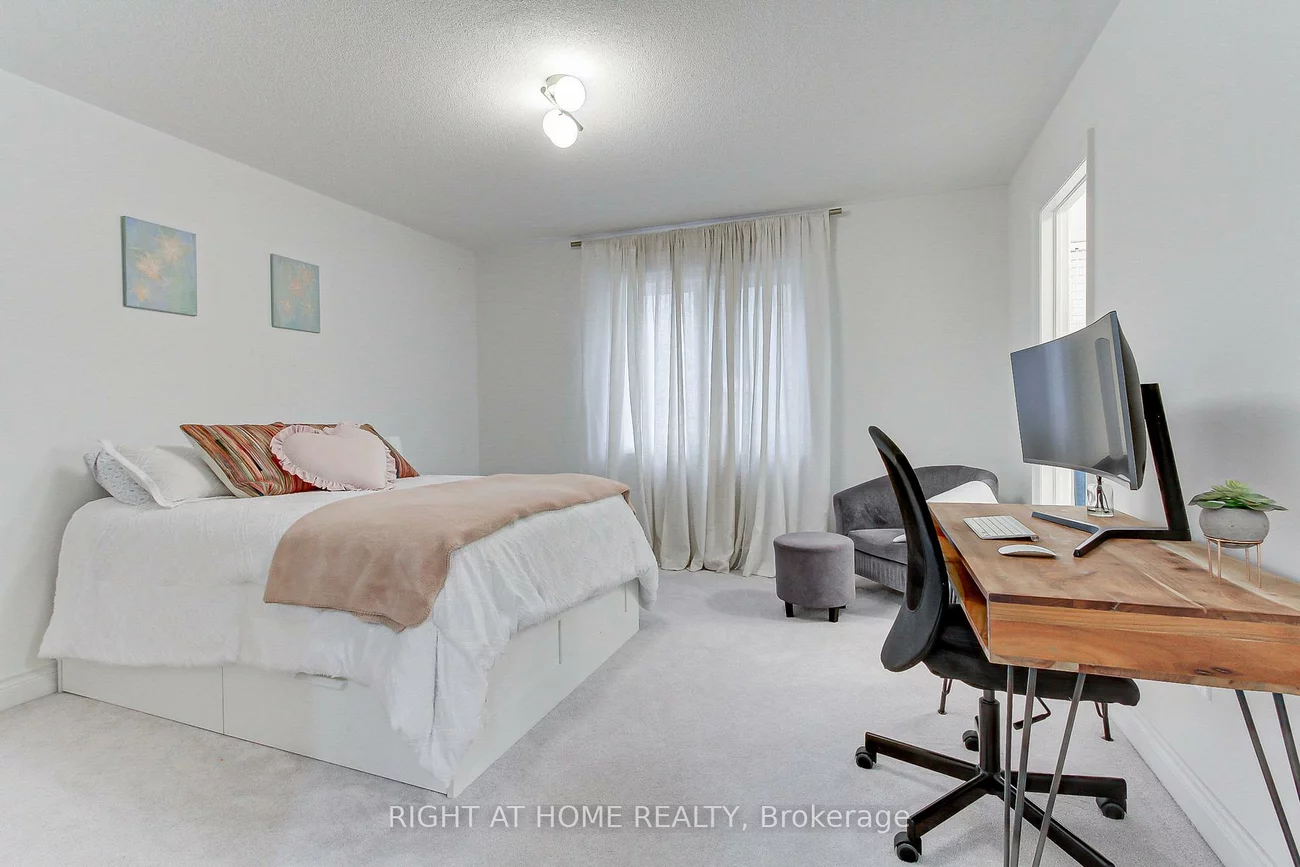 29, Pear Blossom, Holland Landing, East Gwillimbury