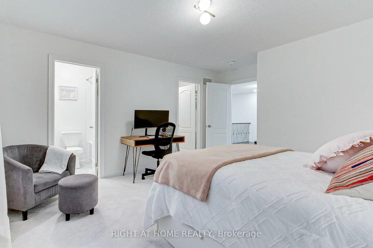 29, Pear Blossom, Holland Landing, East Gwillimbury