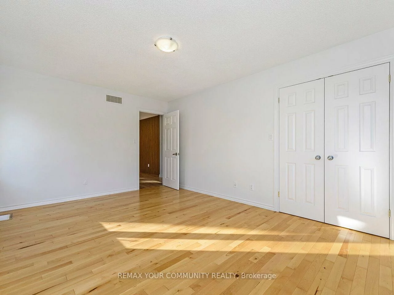 4800, Herald, Rural East Gwillimbury, East Gwillimbury