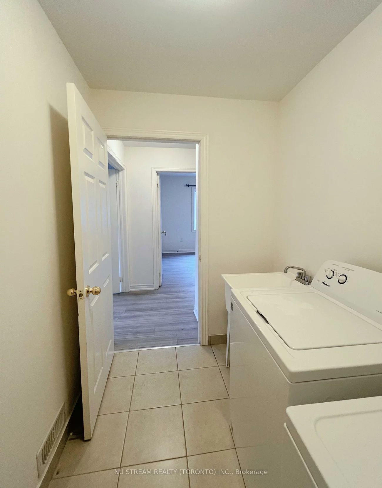 37, Kavanagh, Sharon, East Gwillimbury