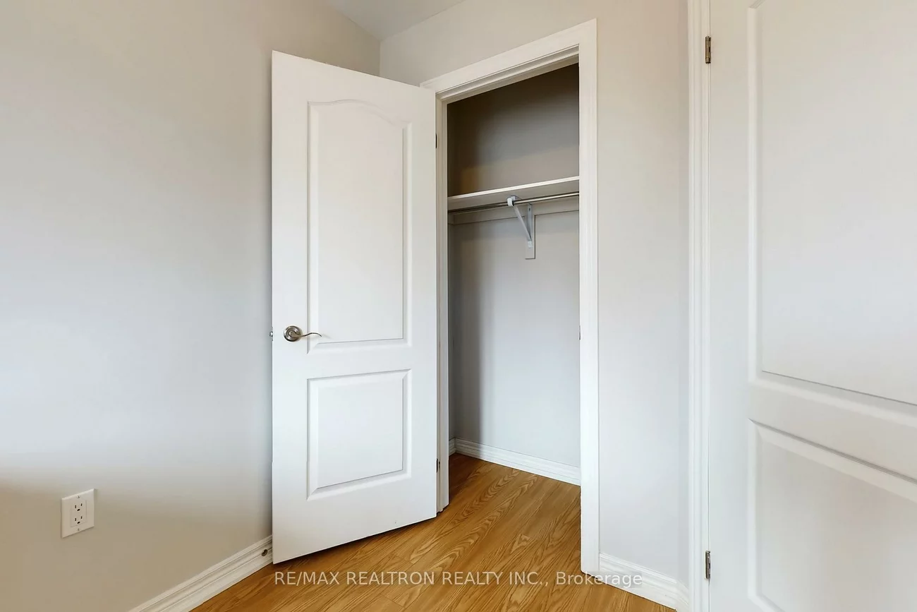 7, Zenyatta, Holland Landing, East Gwillimbury