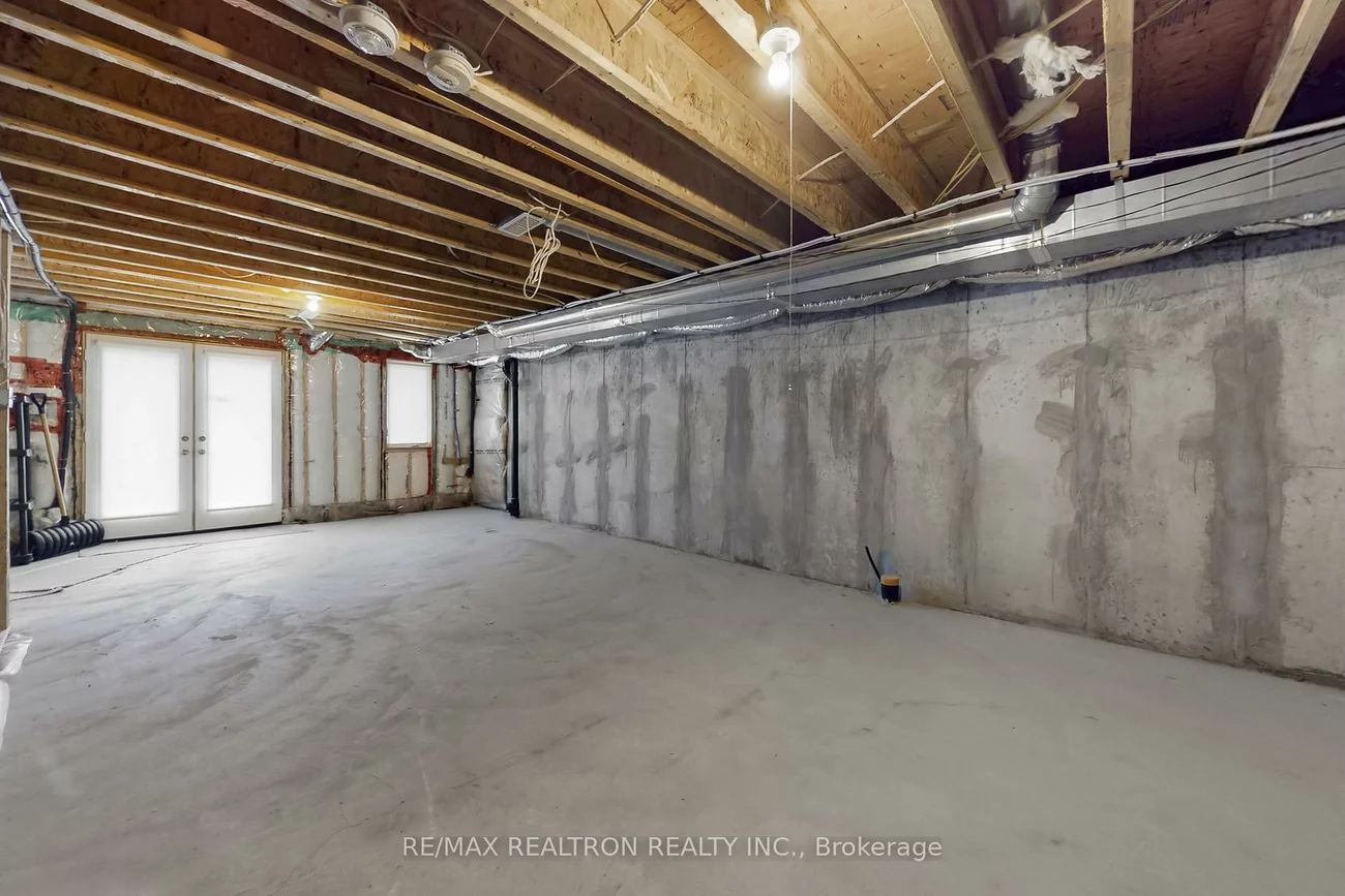 7, Zenyatta, Holland Landing, East Gwillimbury