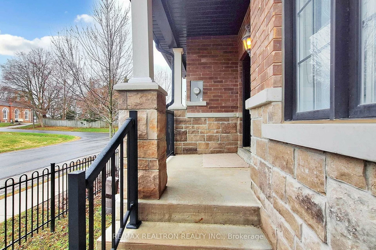 7, Zenyatta, Holland Landing, East Gwillimbury