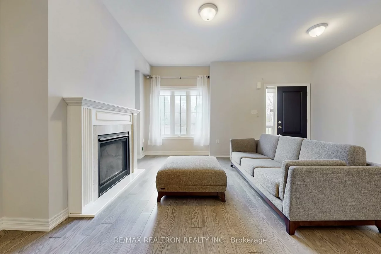 7, Zenyatta, Holland Landing, East Gwillimbury