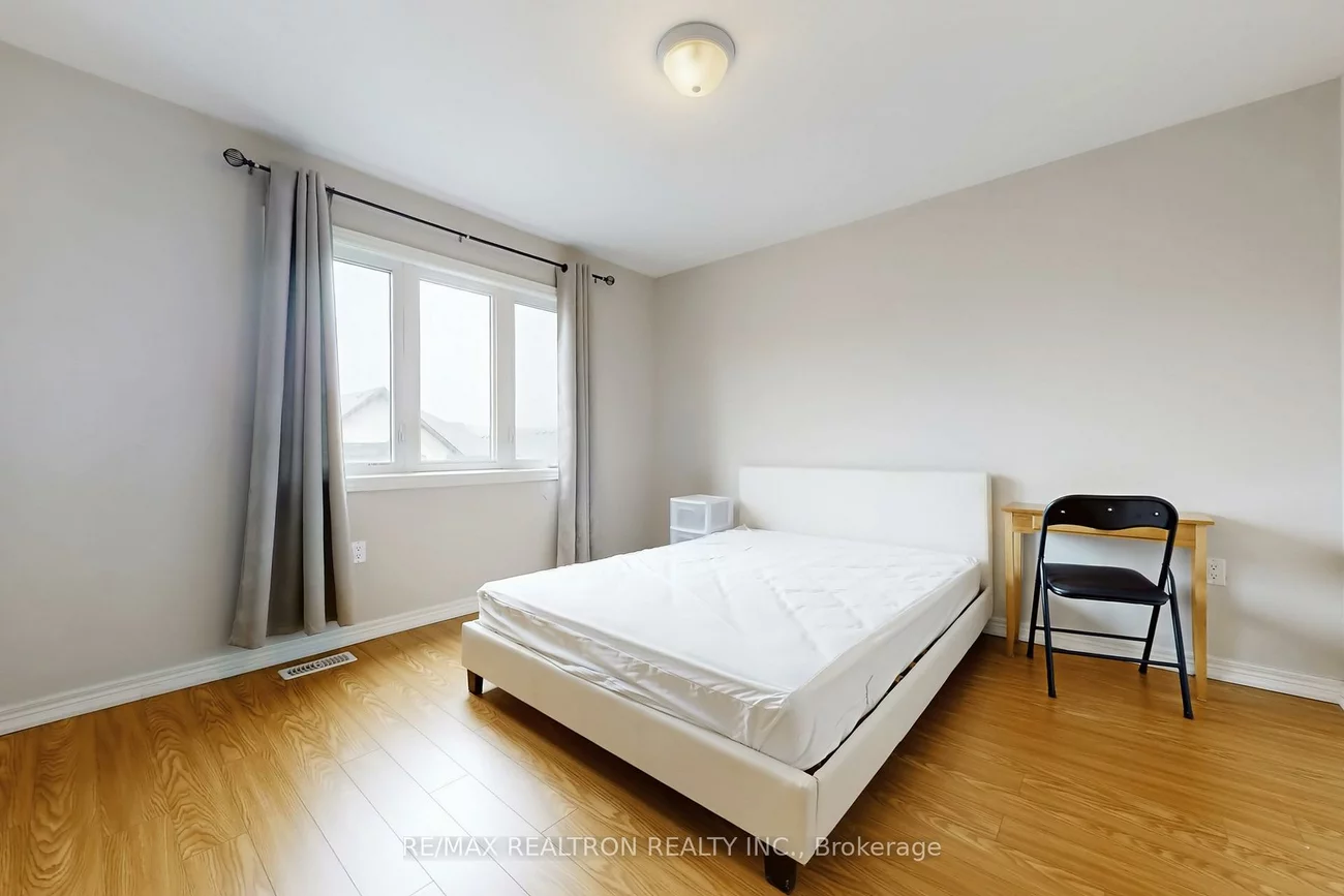 7, Zenyatta, Holland Landing, East Gwillimbury