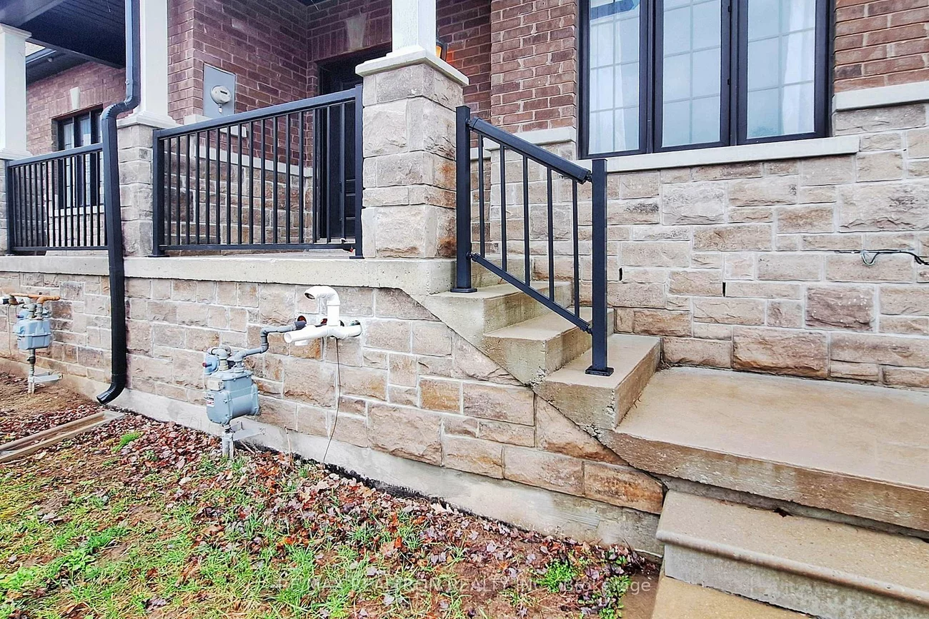 7, Zenyatta, Holland Landing, East Gwillimbury