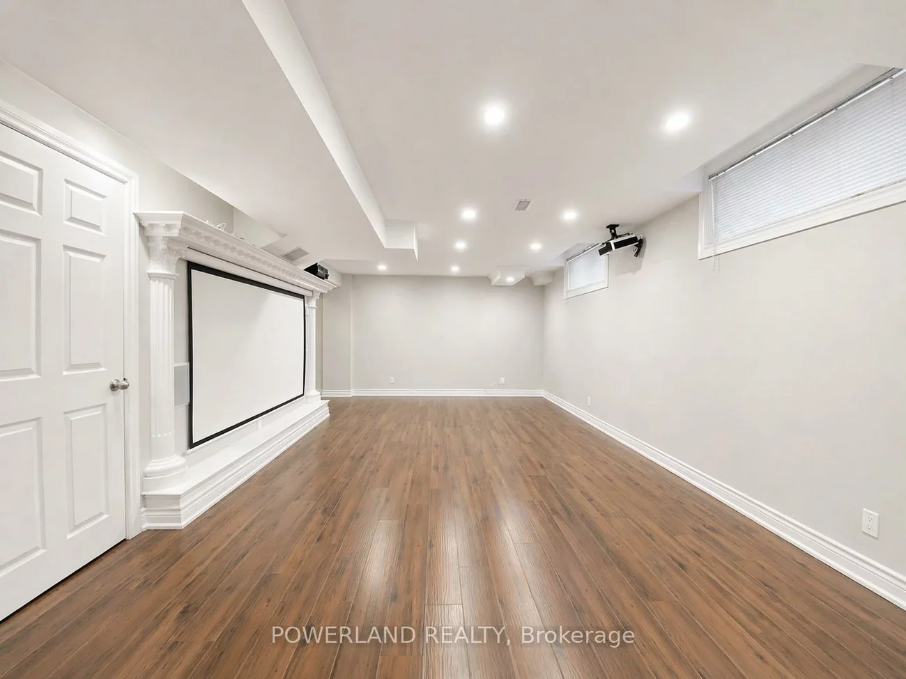 35, Kavanagh, Sharon, East Gwillimbury
