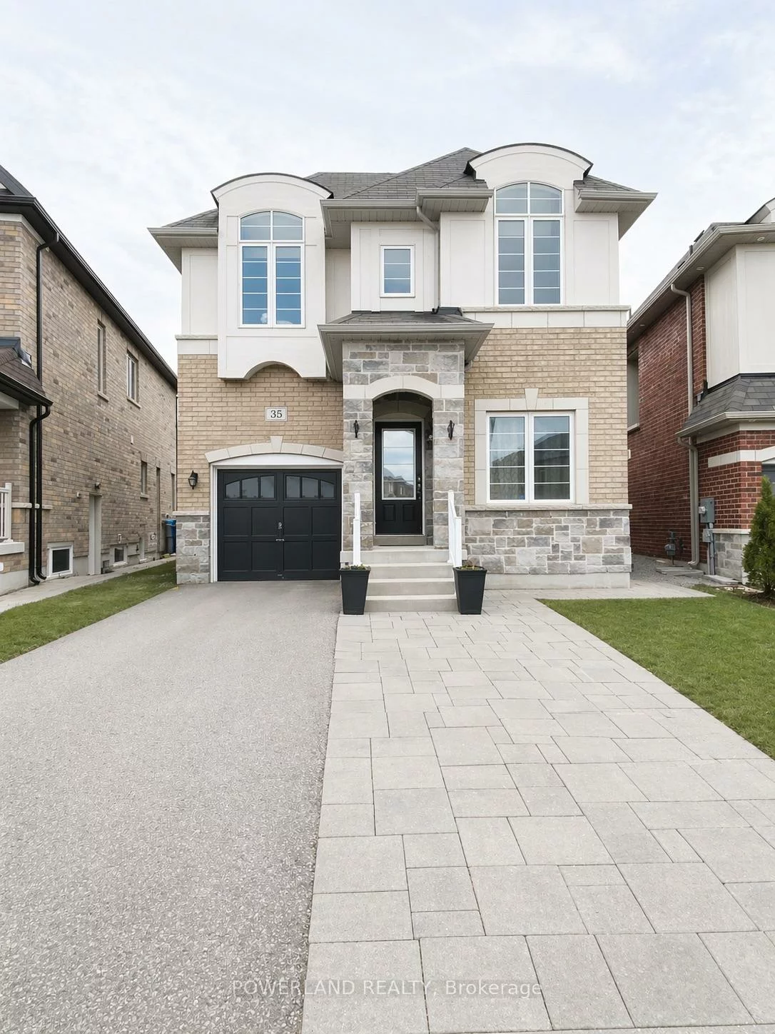 35, Kavanagh, Sharon, East Gwillimbury