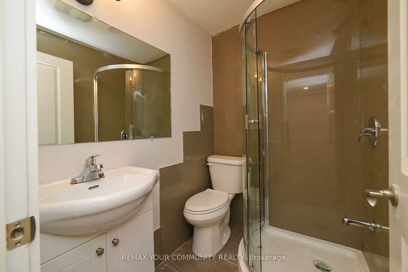 12, Viola, Sharon, East Gwillimbury