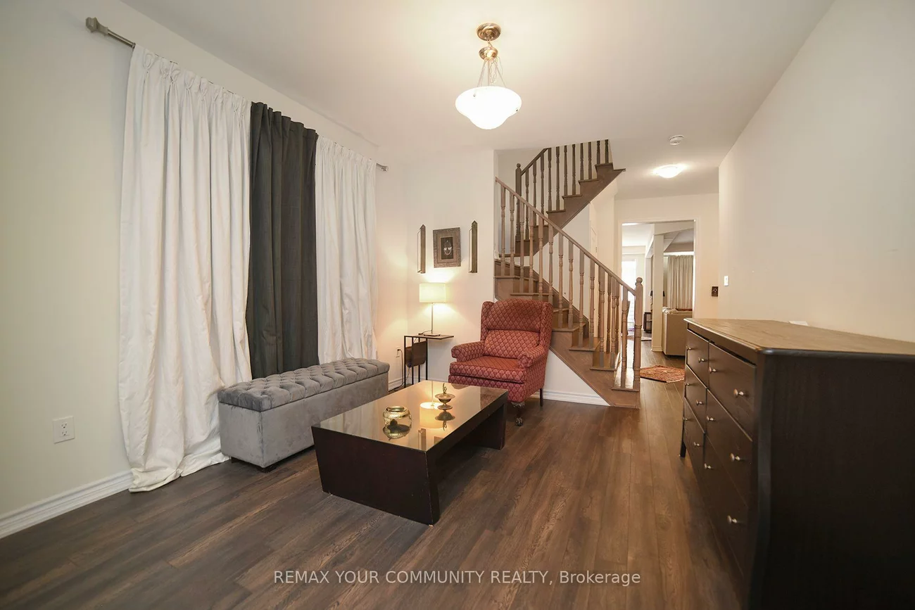 12, Viola, Sharon, East Gwillimbury