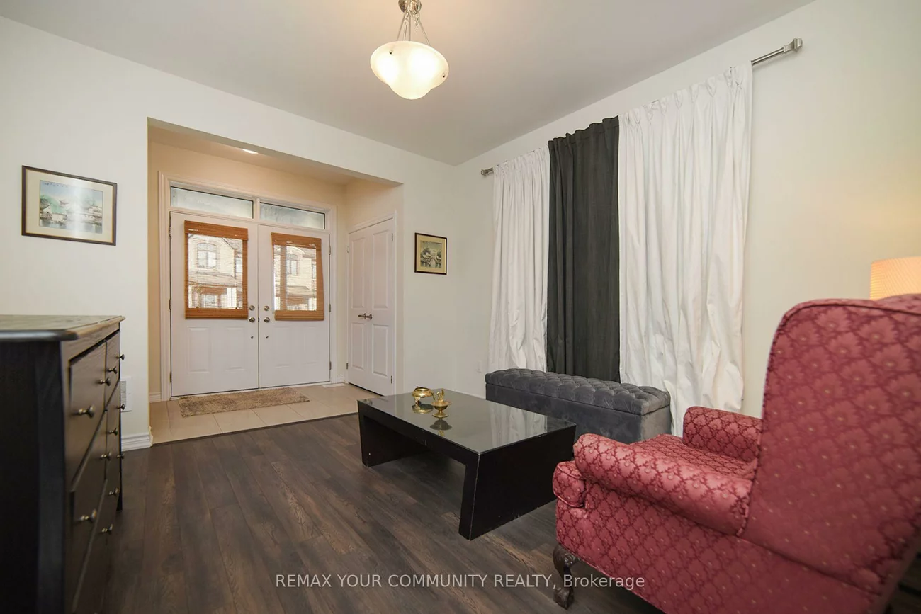 12, Viola, Sharon, East Gwillimbury