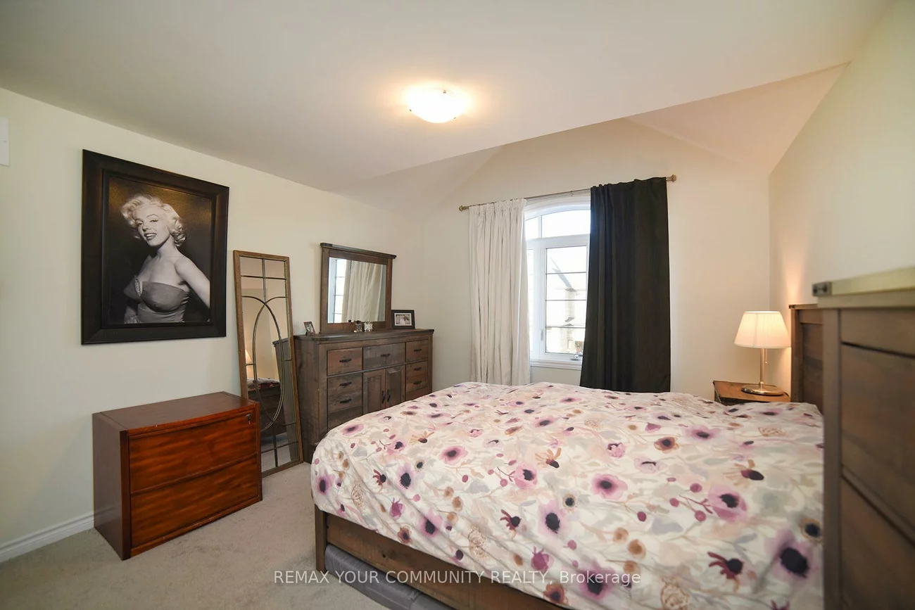 12, Viola, Sharon, East Gwillimbury
