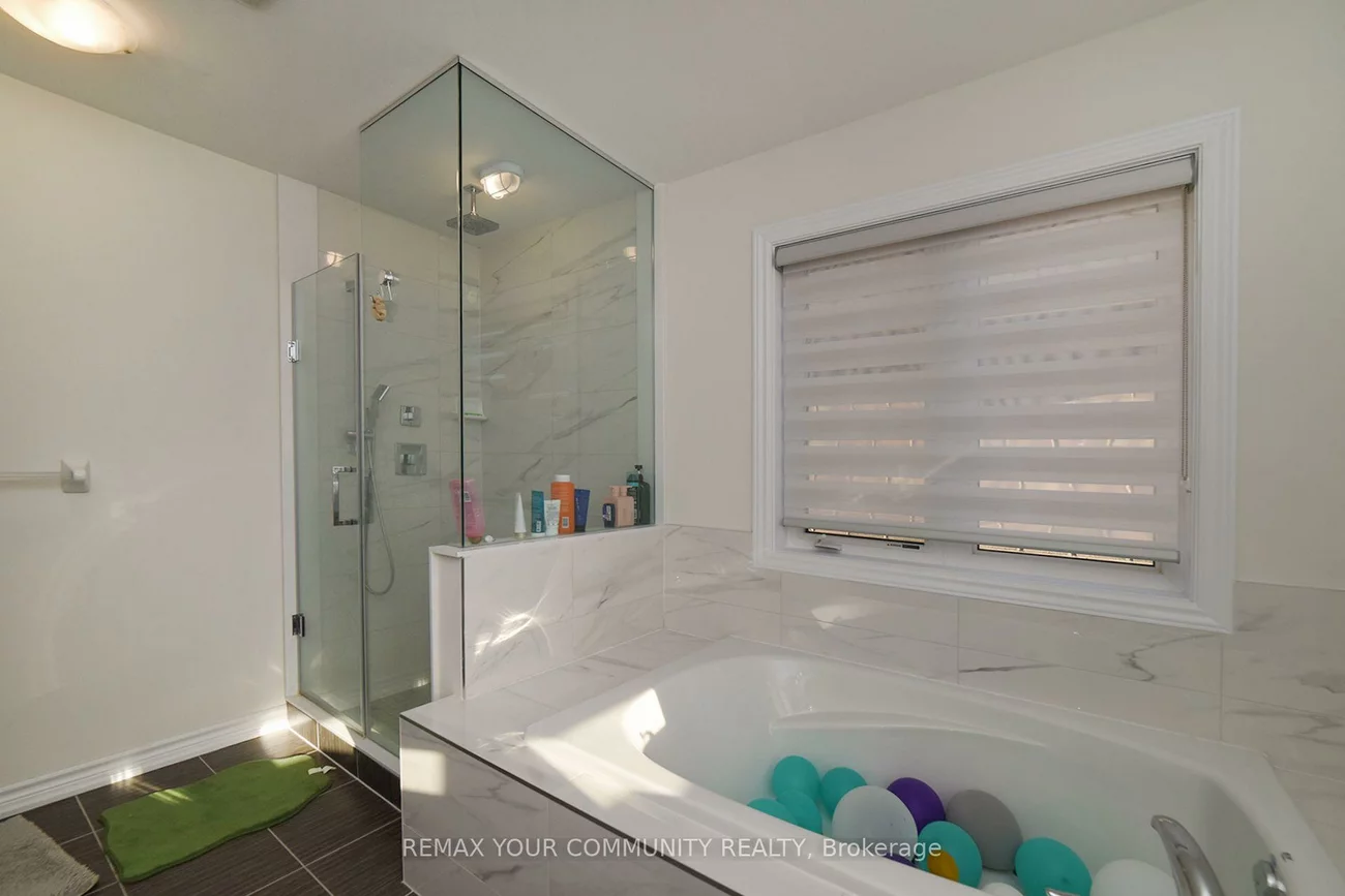 12, Viola, Sharon, East Gwillimbury