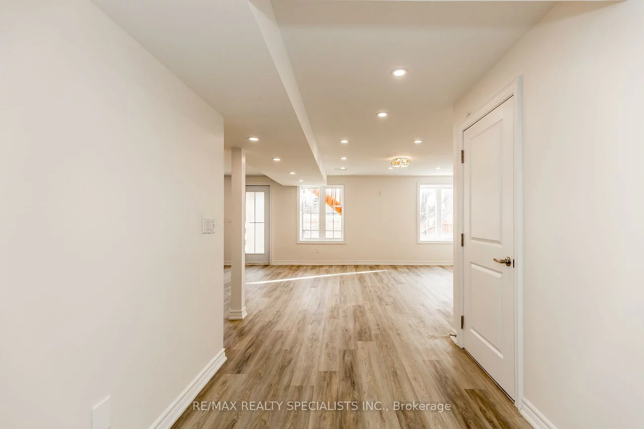 53, Ladder, Sharon, East Gwillimbury