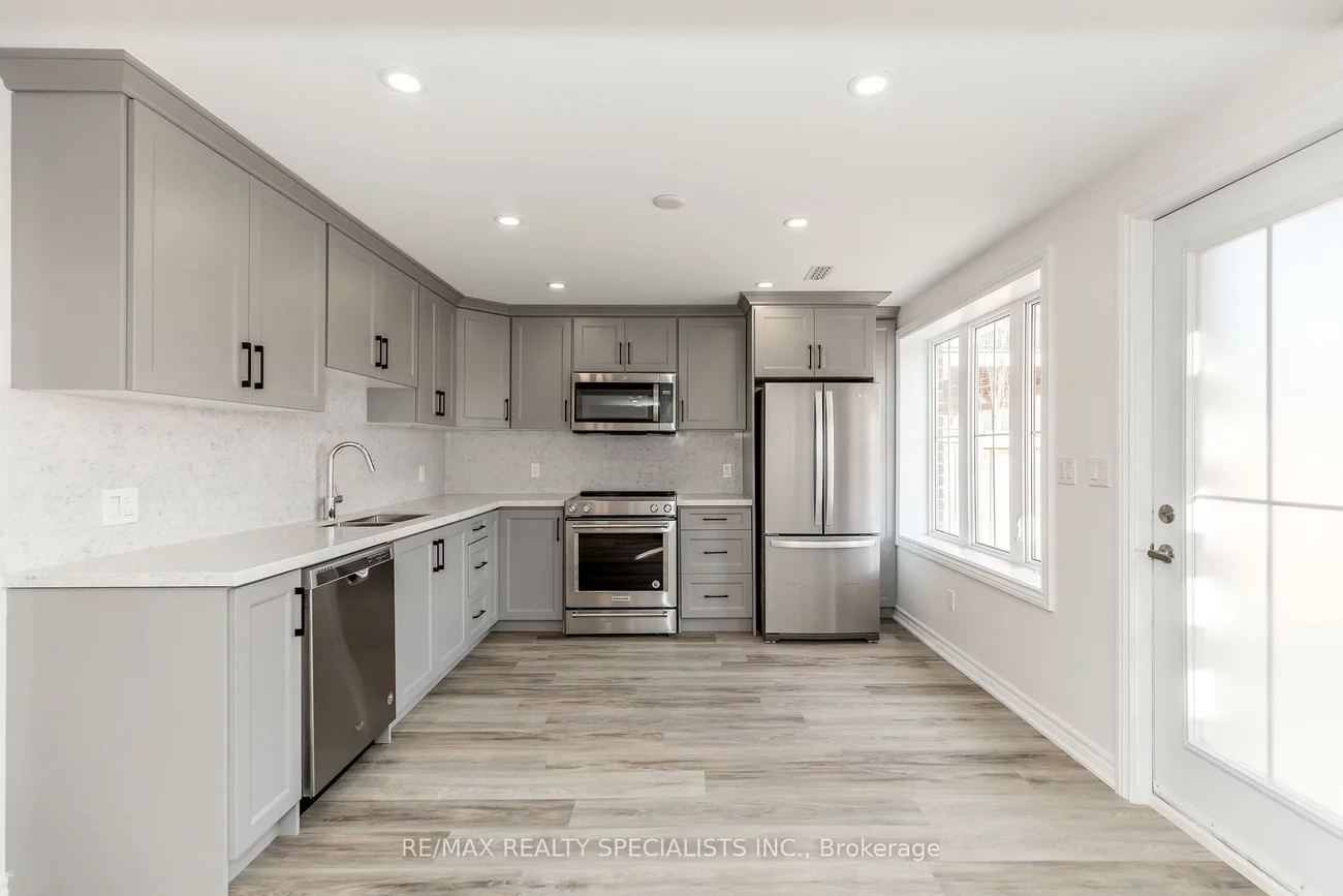 53, Ladder, Sharon, East Gwillimbury