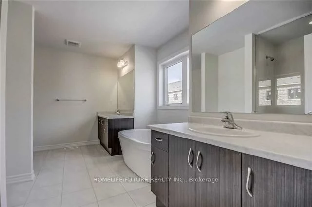 150, Chessington, Queensville, East Gwillimbury