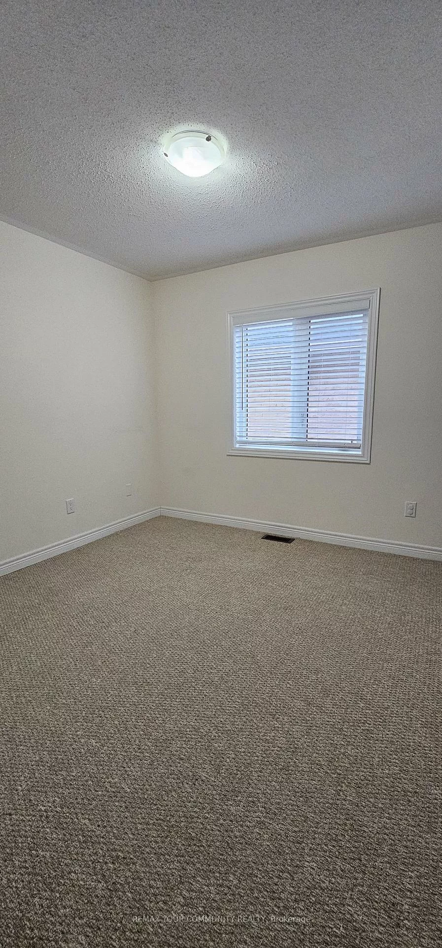 15, John Smith, Holland Landing, East Gwillimbury