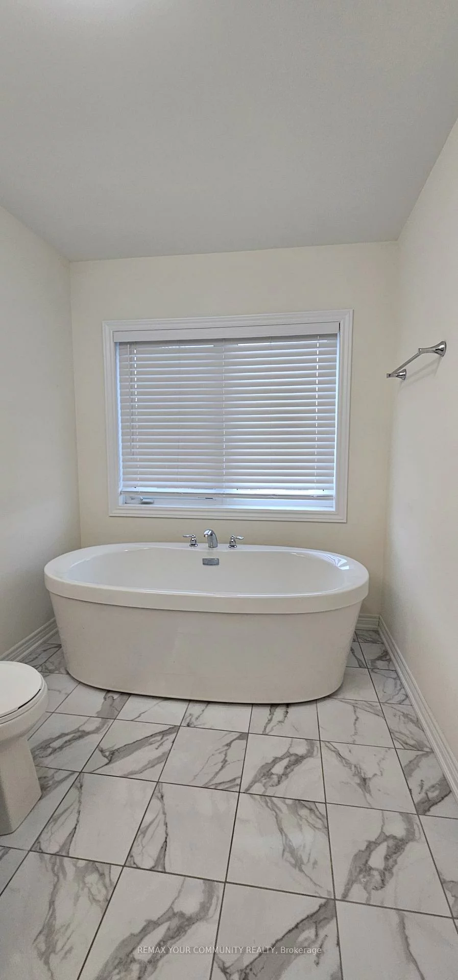 15, John Smith, Holland Landing, East Gwillimbury
