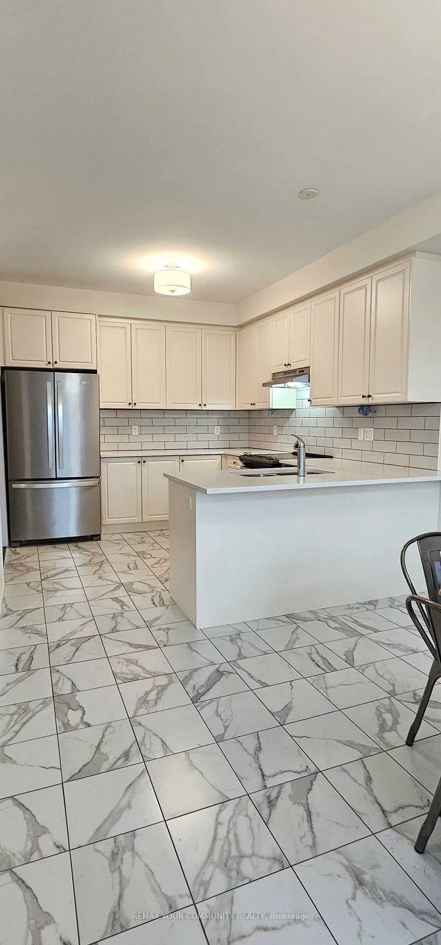 15, John Smith, Holland Landing, East Gwillimbury