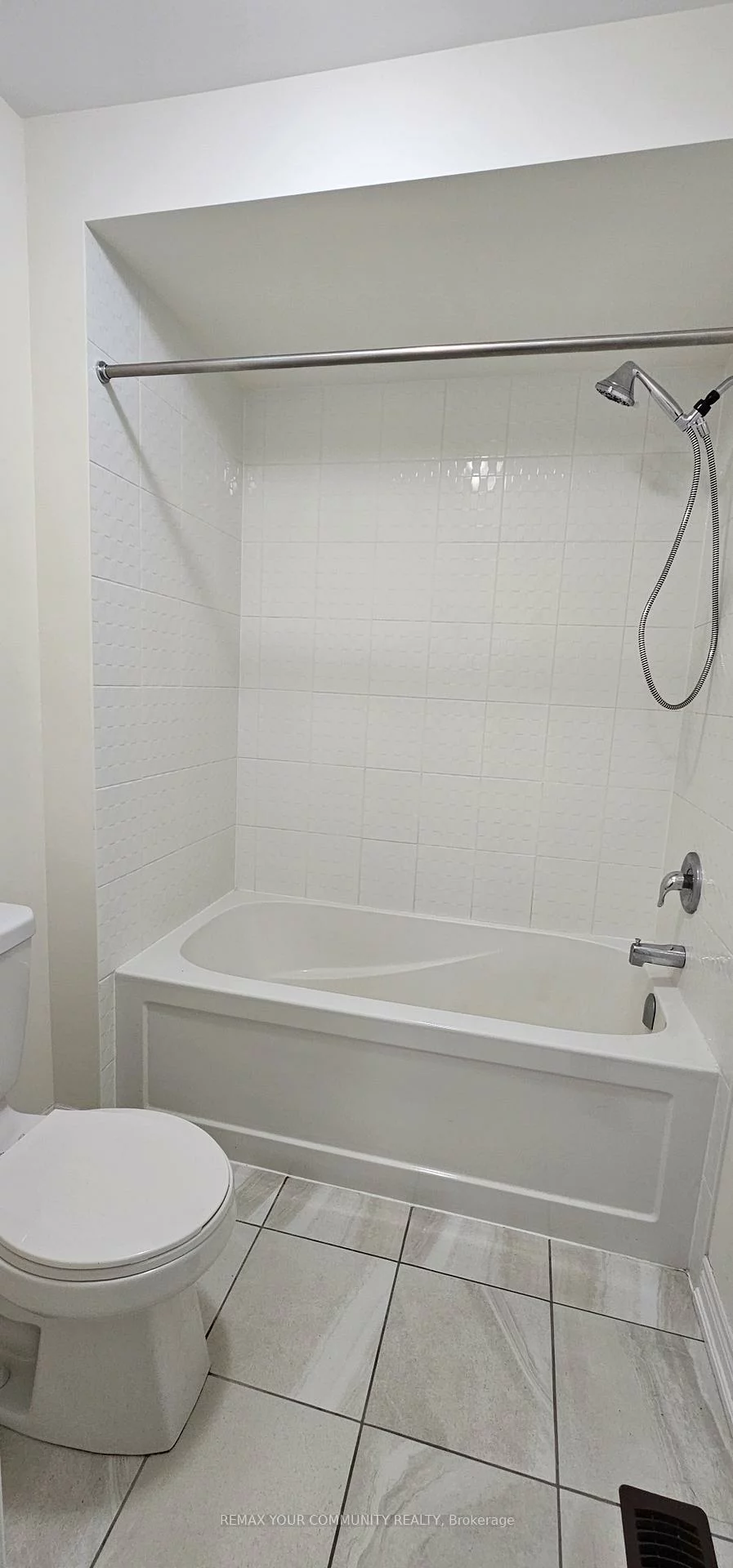 15, John Smith, Holland Landing, East Gwillimbury