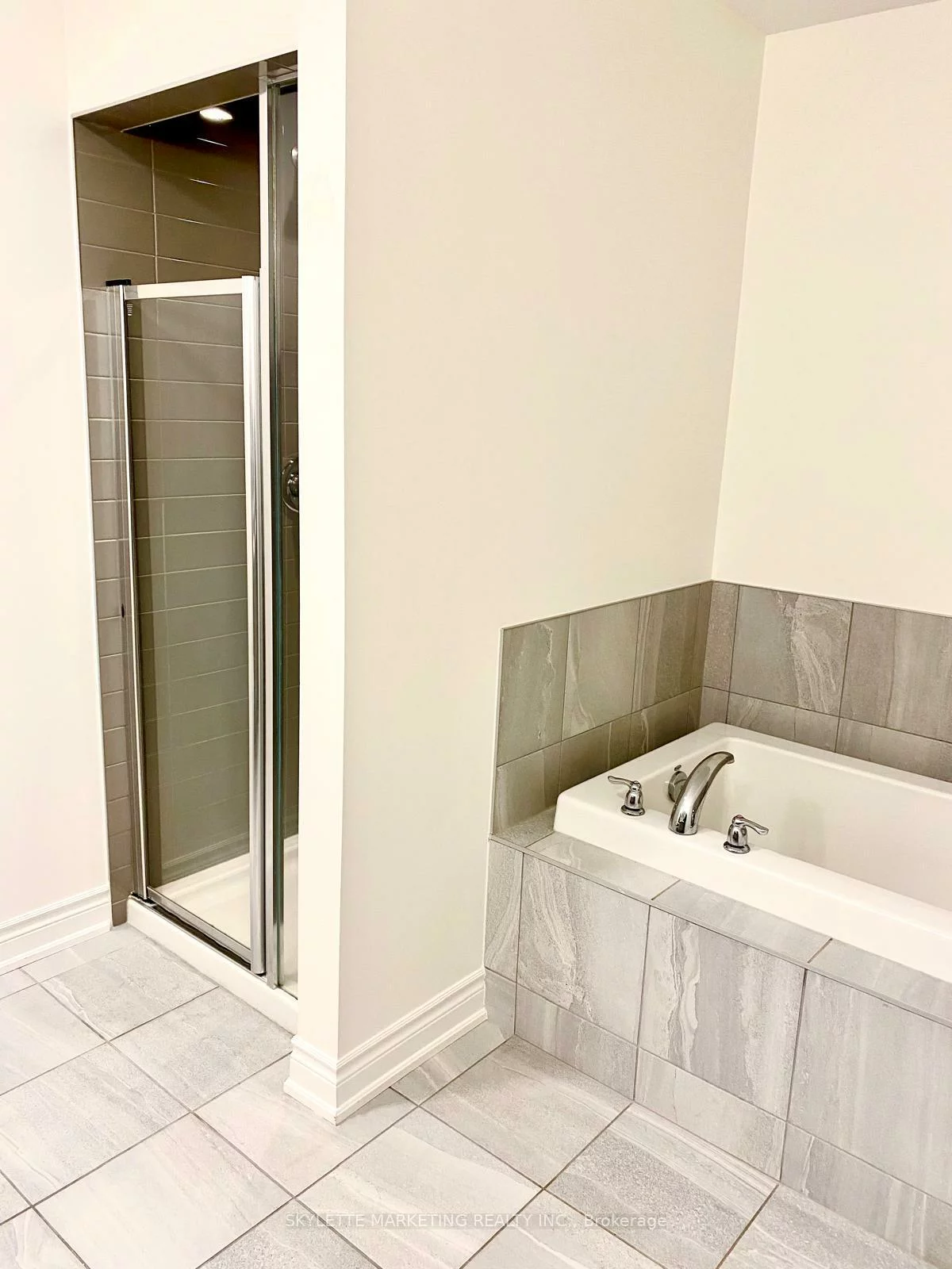 9, Grinnel, Sharon, East Gwillimbury