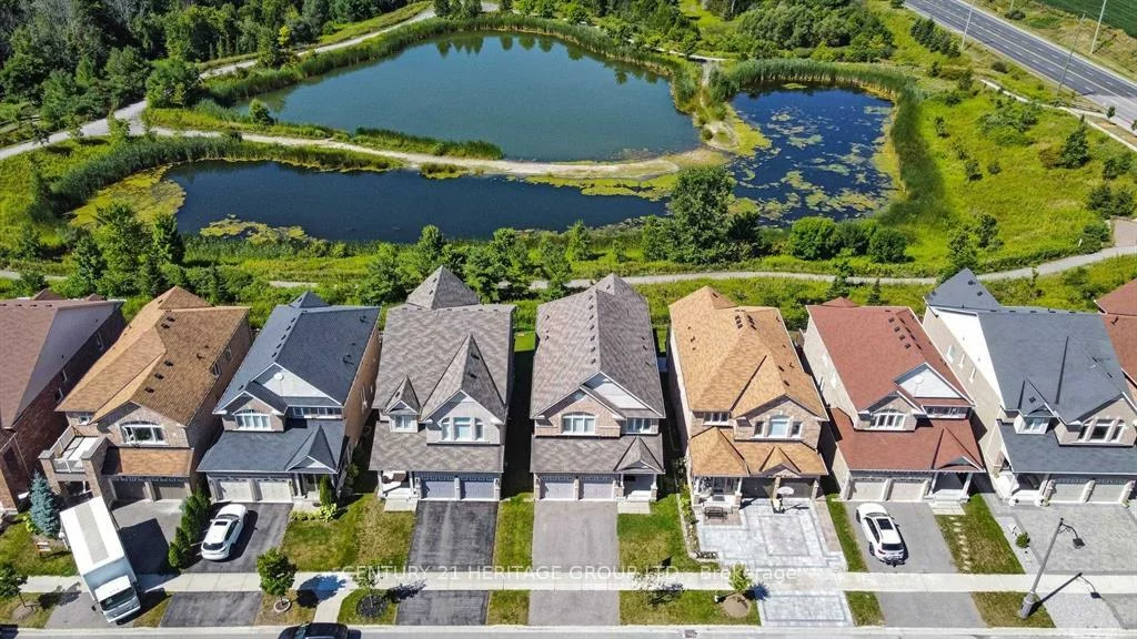 16, Old Field, Rural East Gwillimbury, East Gwillimbury