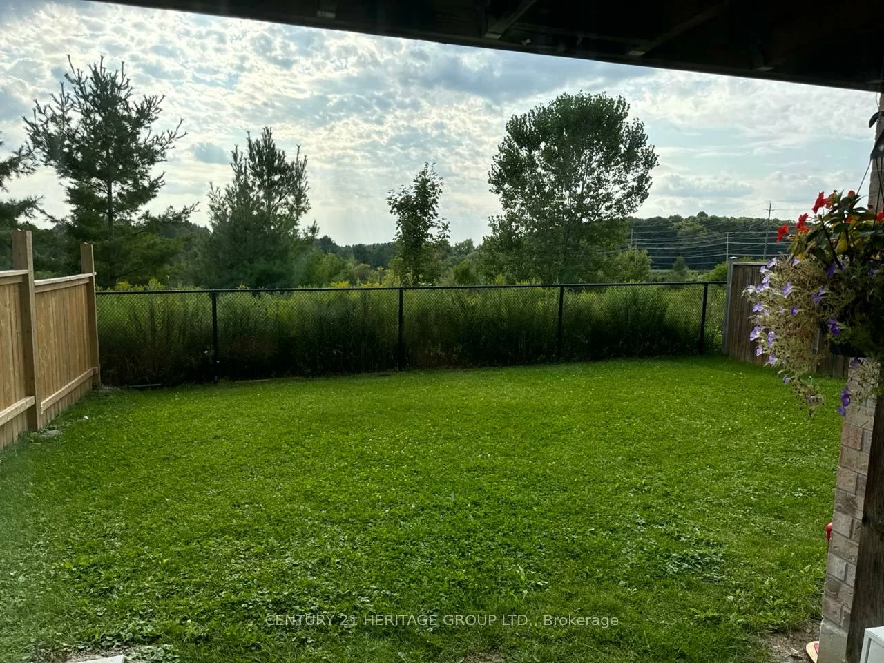 16, Old Field, Rural East Gwillimbury, East Gwillimbury