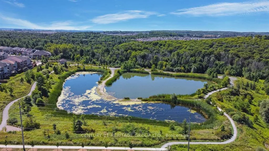 16, Old Field, Rural East Gwillimbury, East Gwillimbury