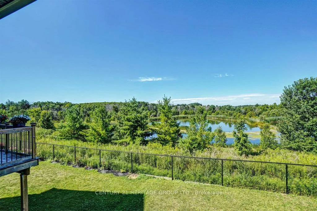 16, Old Field, Rural East Gwillimbury, East Gwillimbury