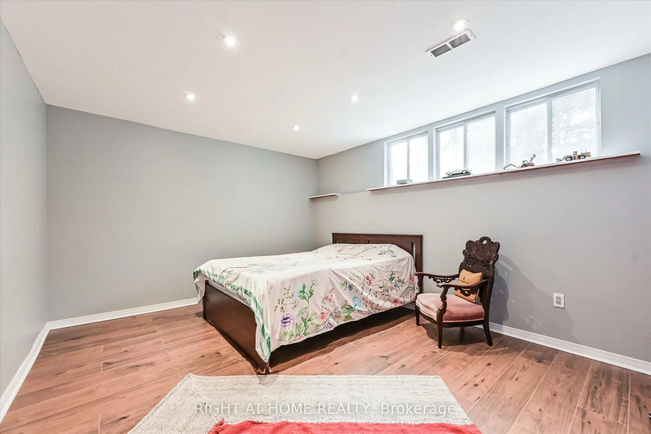 30, French, Holland Landing, East Gwillimbury