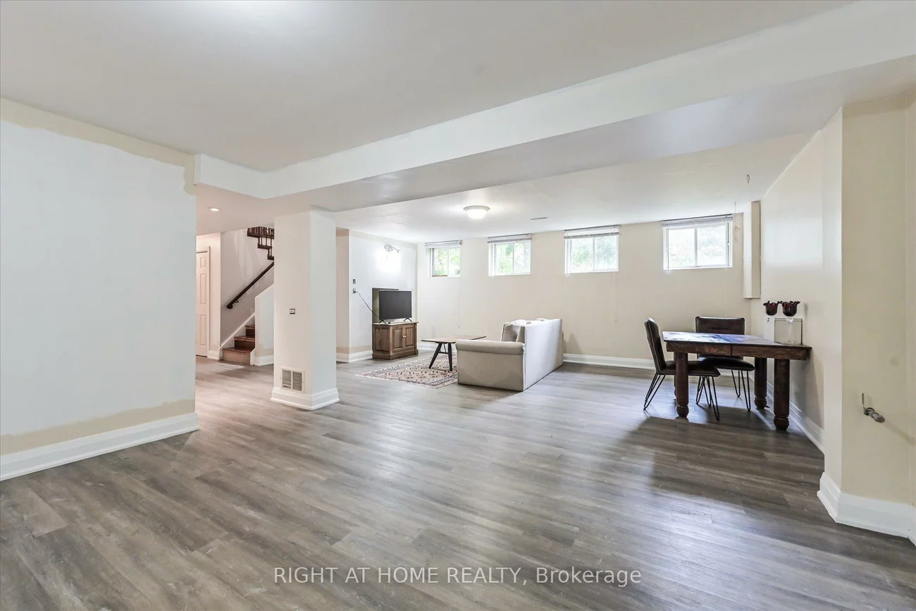 30, French, Holland Landing, East Gwillimbury
