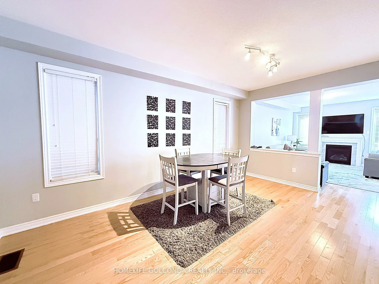 24, Applegate, Sharon, East Gwillimbury