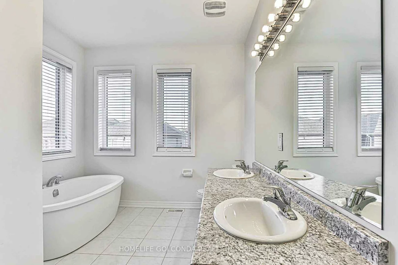 24, Applegate, Sharon, East Gwillimbury