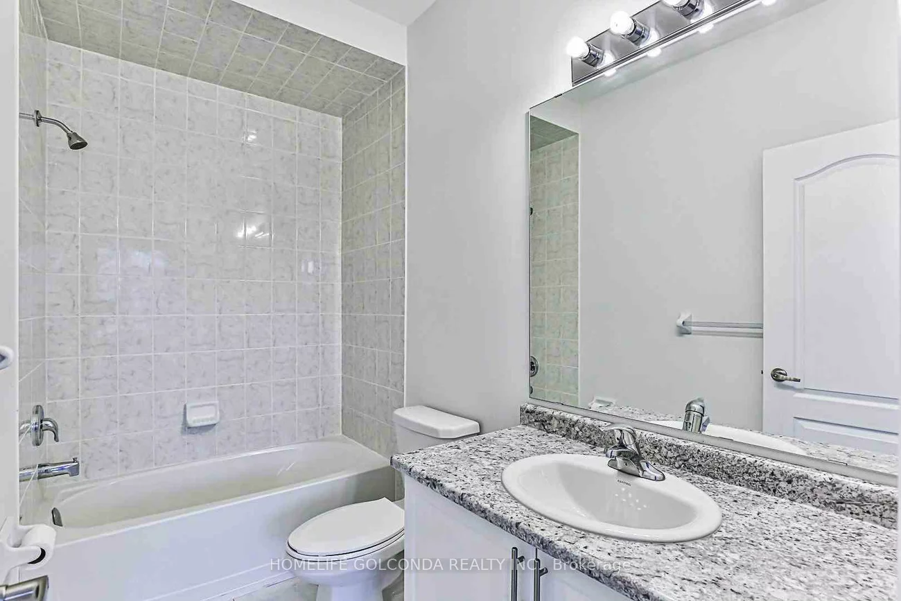 24, Applegate, Sharon, East Gwillimbury