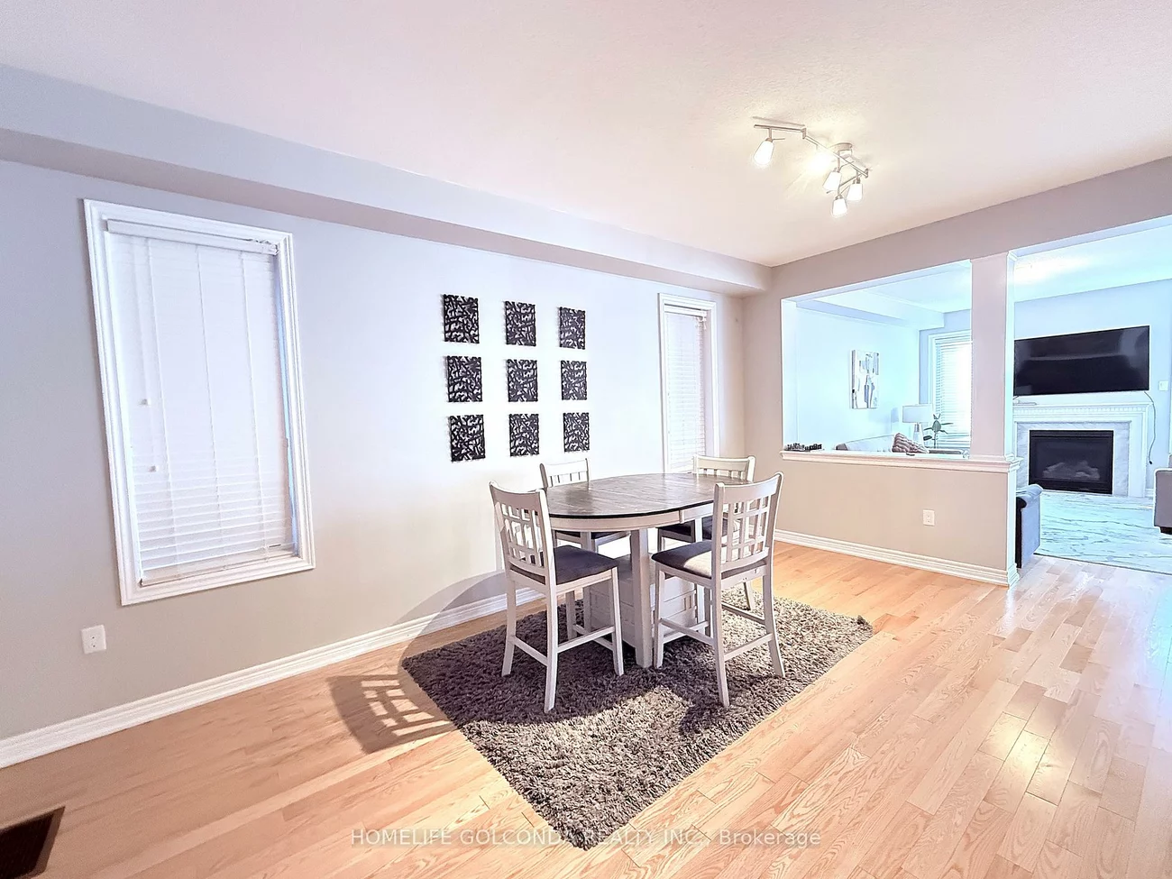 24, Applegate, Sharon, East Gwillimbury