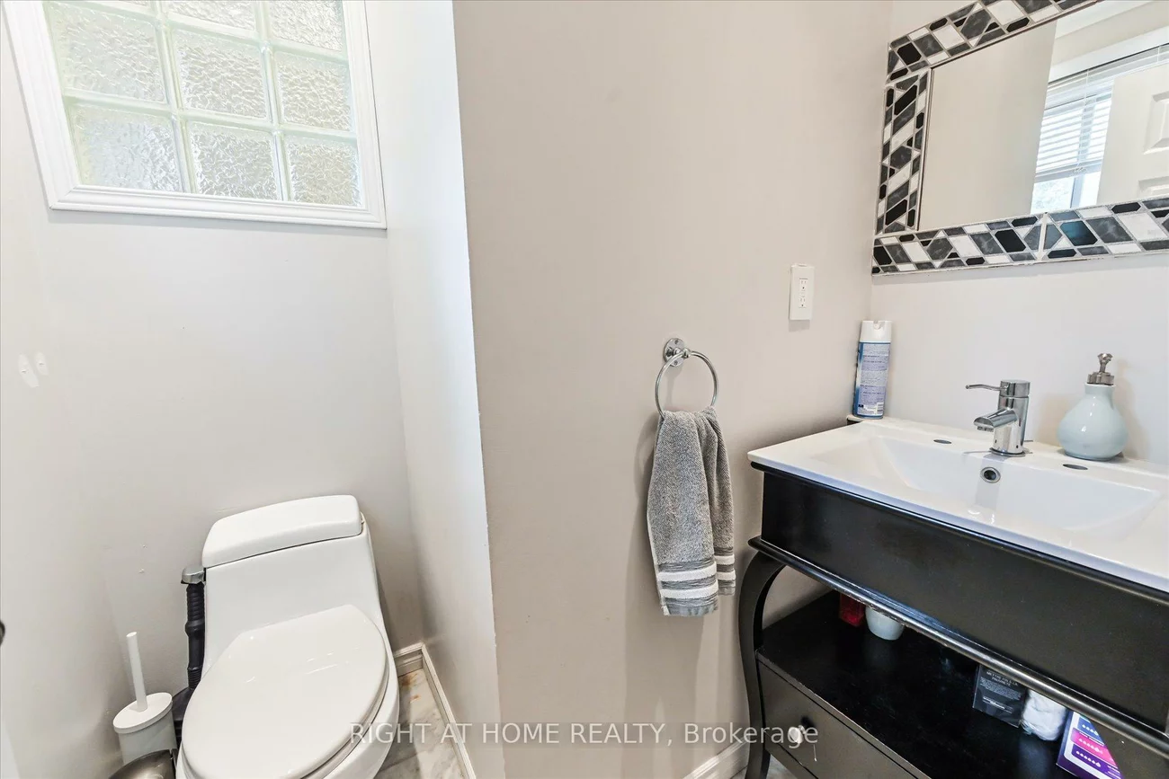 30, French, Holland Landing, East Gwillimbury