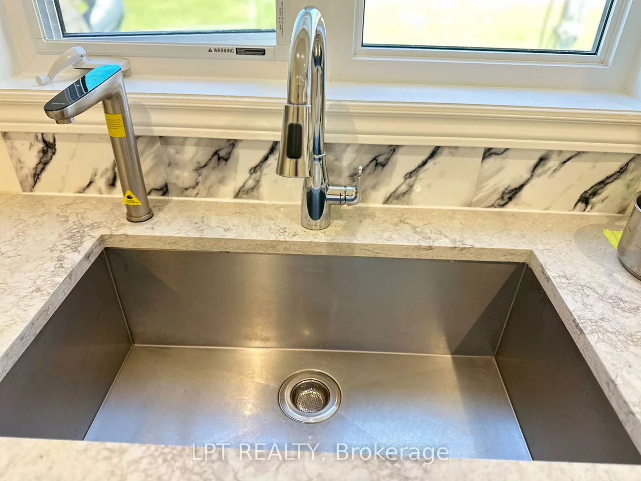 33, Fair Winds, Holland Landing, East Gwillimbury