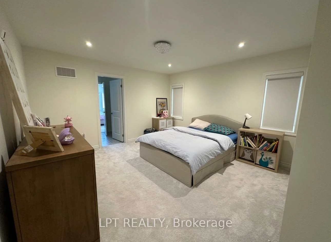 33, Fair Winds, Holland Landing, East Gwillimbury