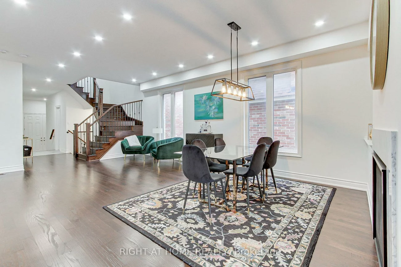 29, Pear Blossom, Holland Landing, East Gwillimbury