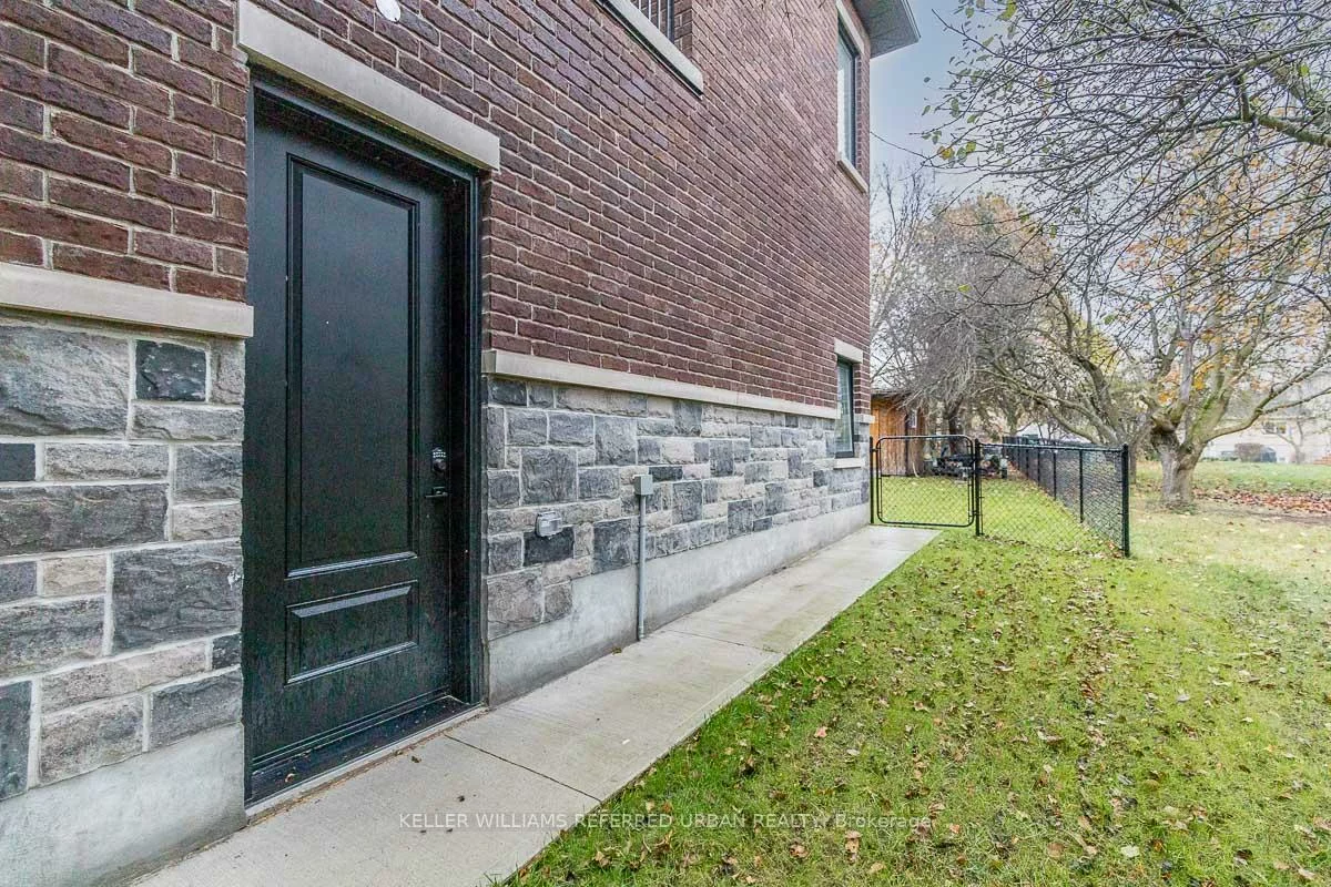 23, Delta, Holland Landing, East Gwillimbury