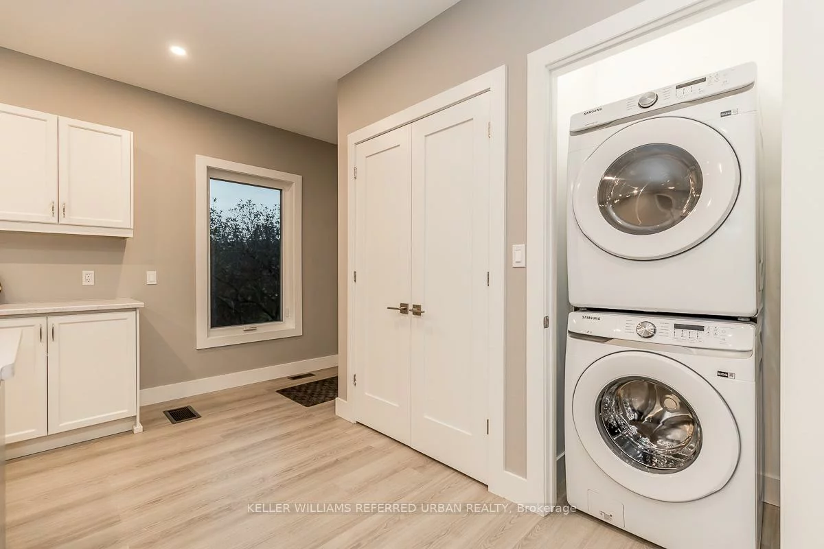 23, Delta, Holland Landing, East Gwillimbury