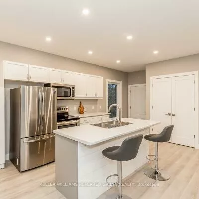23, Delta, Holland Landing, East Gwillimbury