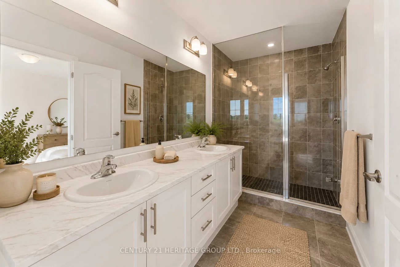62, Beechborough, Sharon, East Gwillimbury