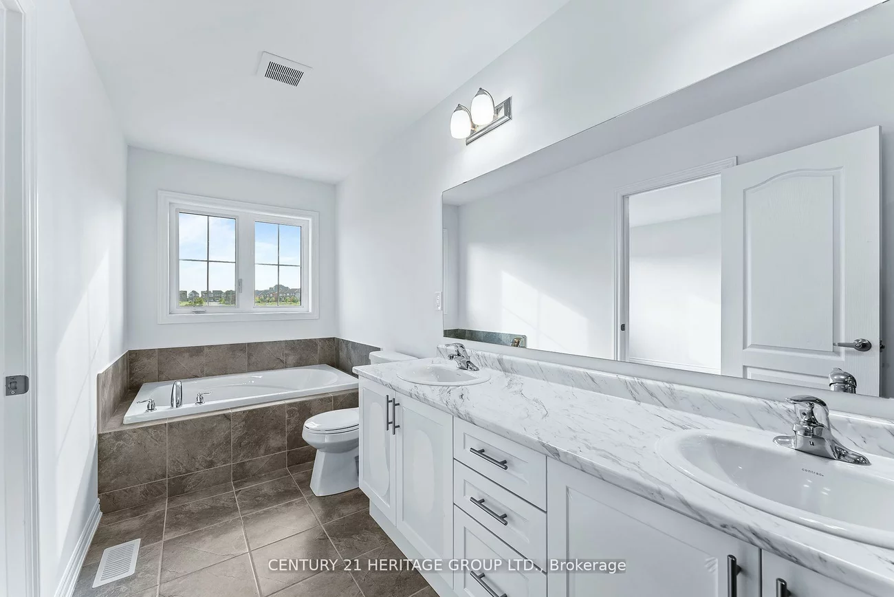 62, Beechborough, Sharon, East Gwillimbury
