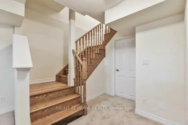 4, Blackpool, Queensville, East Gwillimbury