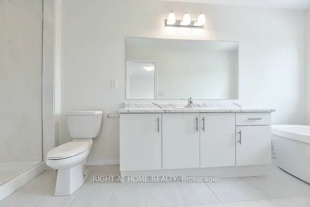 4, Blackpool, Queensville, East Gwillimbury