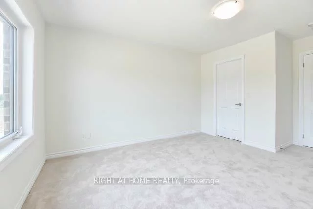 4, Blackpool, Queensville, East Gwillimbury