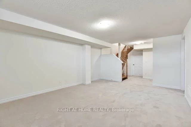 4, Blackpool, Queensville, East Gwillimbury
